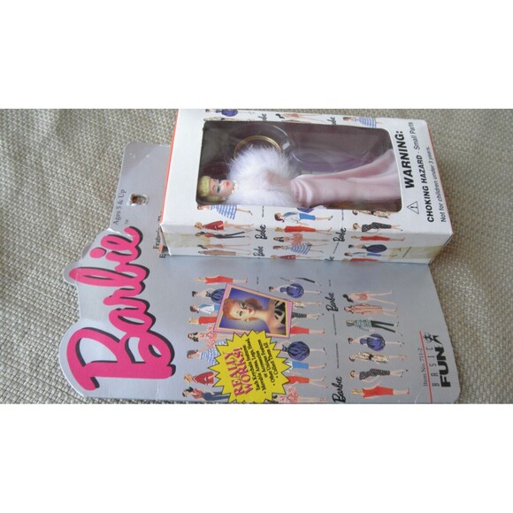 NEW VINTAGE 1996 by BASIC FUN,ENCHANTED EVENING BLONDE BARBIE DOLL KEYCHAIN (4") - Picture 4 of 9